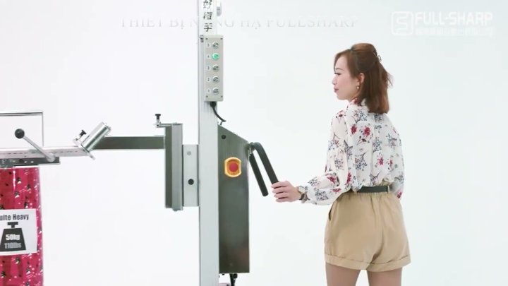 Xe điện nâng hạ di chuyển cuộn vật liệu