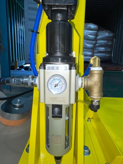 Cầu trục xoay khớp nối air balancer nằm ngang, mặt hút Becker - ảnh 2