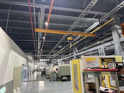 Pneumatic Jib Crane with Plastic Tray Hook Tool - ảnh 21
