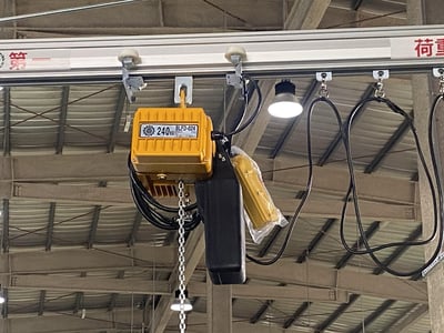 Pneumatic Jib Crane for Lifting Bicycle Frames on the Line - ảnh 31