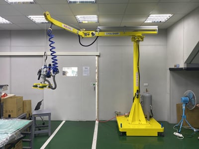 Mobile Articulating Jib Crane with Air Balancer and Carton Vacuum Lifter - ảnh 1