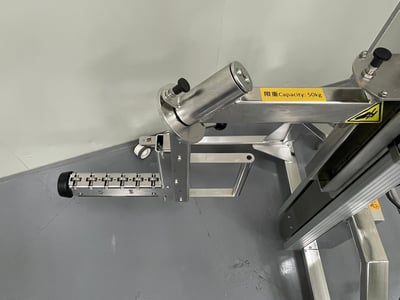 Xe nâng điện Goodlifta nâng cuộn màng trong phòng sạch - ảnh 7