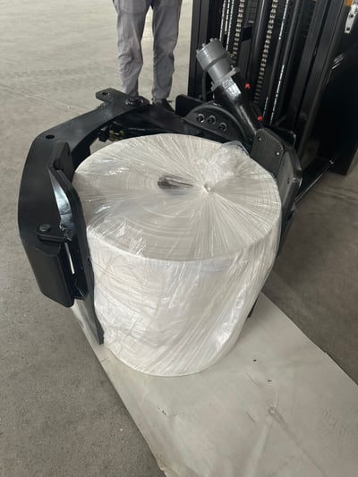 Xe nâng điện kẹp cuộn 300 kg, xoay lật cuộn tại chỗ - ảnh 22