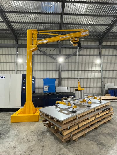 Cầu trục xoay 500kg treo mặt hút chân không dùng cơ - ảnh 18