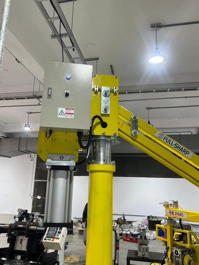 Tay nâng trợ lực điện khí có motor gắp khuôn - ảnh 4