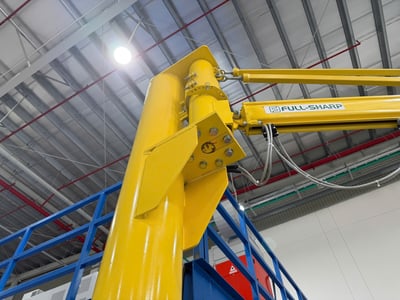 Cầu trục xoay 500 kg với mặt hút chân không dùng pin sạc - ảnh 31