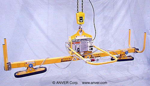 ANVER VPF-57-AC with L100M2-86FPSP: lifting & handling aluminum beams 13″ x 8″ (32 cm x 20 cm) up to 40 ft (12.2 m) long, weighing up to 1000 lbs (454 kg)