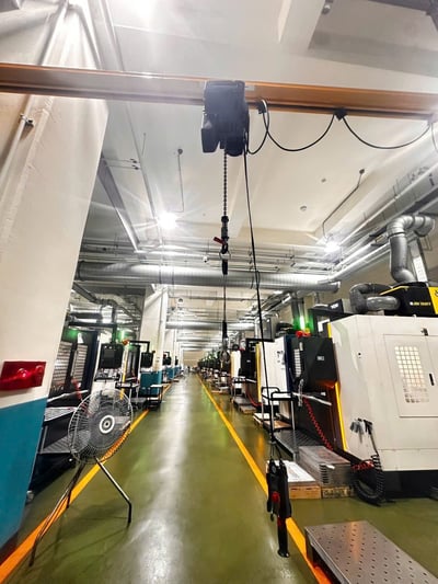 Thanh ray KBK 500kg treo tời servo nâng phôi, khuôn cho máy CNC - ảnh 5