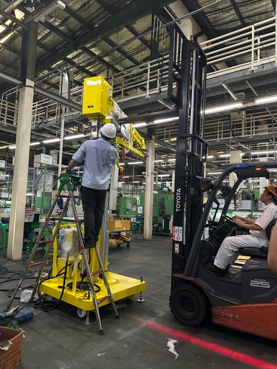 Tay nâng trợ lực di động 120 kg có cột chỉnh chiều cao - ảnh 4