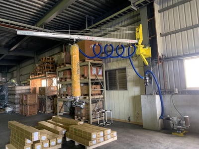 Column-Mounted Aluminum Rail Jib Crane with ANVER Vacuum Lifter for Long Cartons - ảnh 1