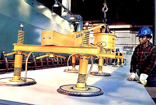 ANVER eight pad self-powered mechanical vacuum lifter for heavy duty applications