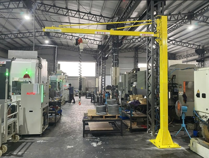 Cầu trục xoay treo pa lăng điện KITO dạng kéo tay