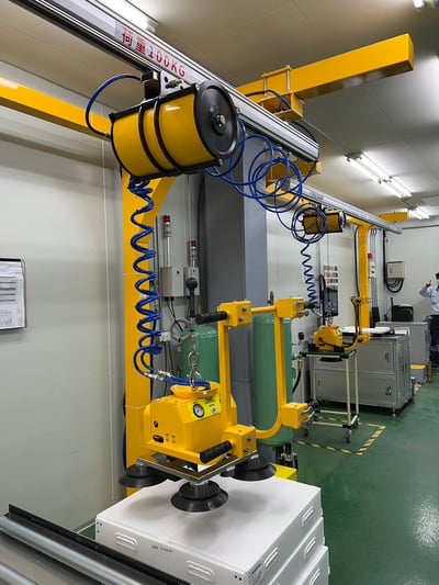 Khung thanh ray nhôm 200kg, air balancer ENDO và tool hút chân không - ảnh 15