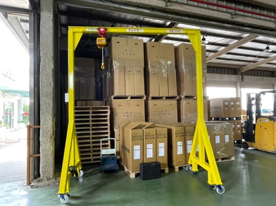 Pneumatic Jib Crane for Lifting Bicycle Frames on the Line - ảnh 24