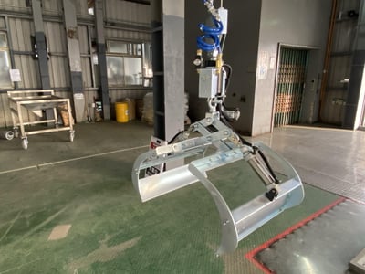 Cầu trục xoay khí nén đế di động và tool kẹp bao đa năng - ảnh 21