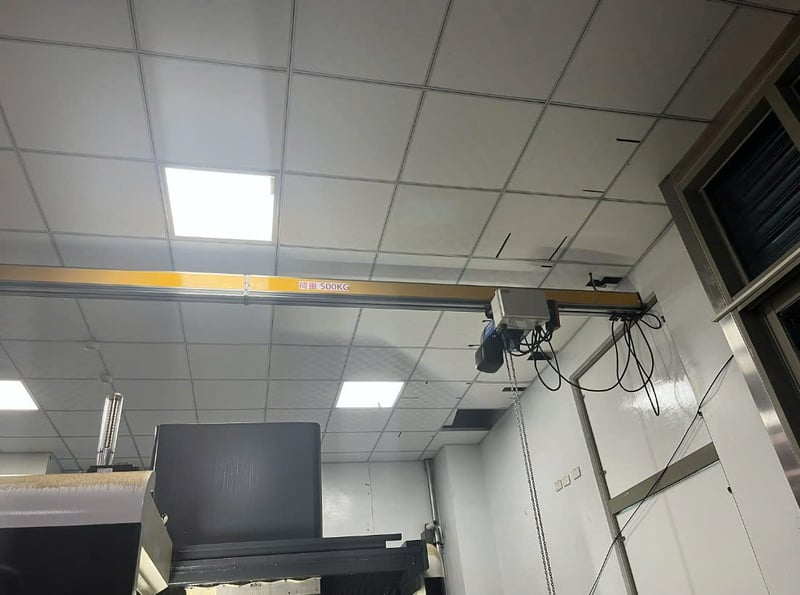 Thanh ray 500 kg treo pa lăng điện ABUS, ray trượt treo trần
