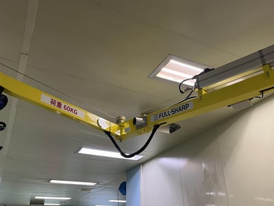 Cầu trục xoay khớp nối kèm tool nâng và lật cuộn nguyên liệu - ảnh 7