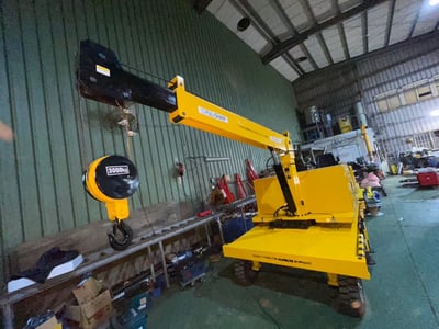 Xe cẩu điện 3 tấn nâng cao 4 m di chuyển trong xưởng - ảnh 3