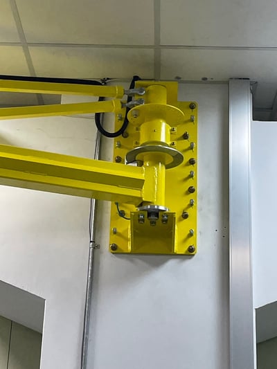 Cầu trục xoay treo tường khí nén, tay cầm cảm ứng lực và tool kẹp - ảnh 9