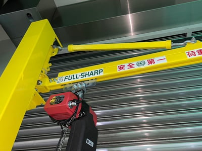 Cầu trục xoay đế di động và pa lăng điện chạy pin sạc - ảnh 4