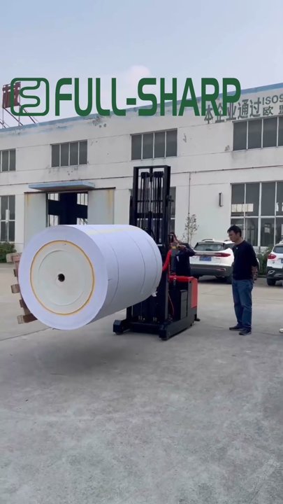 Xe nâng cuộn giấy