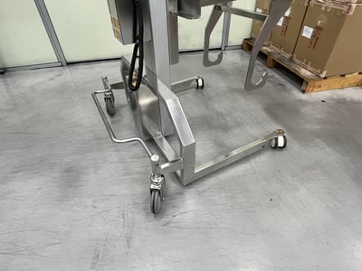 Xe nâng điện đẩy tay Goodlifta kẹp hai cạnh cuộn nguyên liệu - ảnh 3