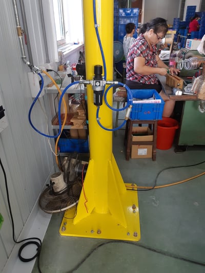 Pneumatic Jib Crane with Hook Tool for Lifting Copper Wire Coils - ảnh 4