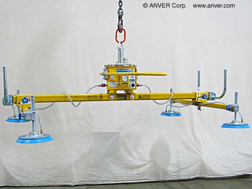ANVER M150M với L200M4-86-2/53: nâng hạ thép tấm kích thước đến 12 ft x 10 ft (3.7 m x 3.1 m), nặng đến 2000 lb (907 kg)