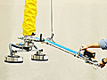 Nâng hai thùng sơn, mỗi thùng 18 kg