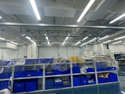 Thanh ray nhôm treo trần kết hợp cầu trục khí nén trong nhà xưởng - ảnh 5