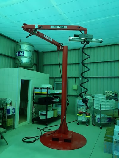 Articulating Jib Crane on Mobile Base with Vacuum Lifter for Carton Boxes - ảnh 9