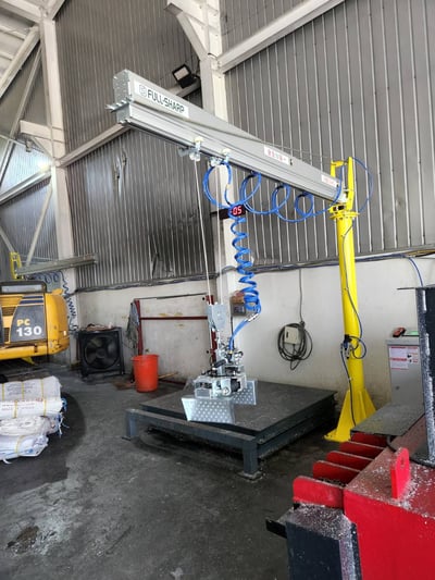 Pneumatic Jib Crane with Scrap Metal Gripper - ảnh 6