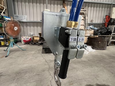 Cầu trục xoay khí nén 80 kg, cột chỉnh cao trên đế di động - ảnh 22