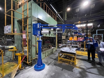 Tay nâng trợ lực hút nắp capo ô tô đưa vào máy CNC - ảnh 9
