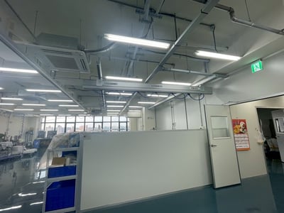Thanh ray nhôm treo trần kết hợp cầu trục khí nén trong nhà xưởng - ảnh 7