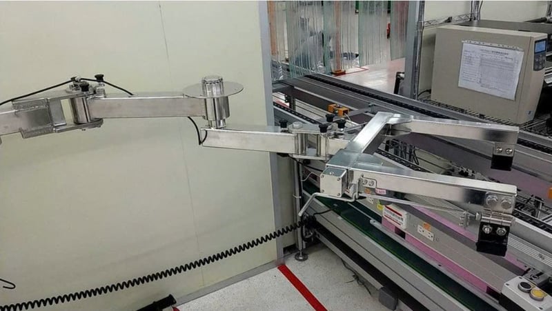 Xe nâng điện inox móc khay nhựa phòng sạch FULLSHARP