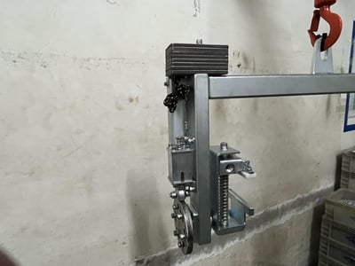 Bộ khung thanh ray treo palăng KITO và tay kẹp khay ốc vít - ảnh 24