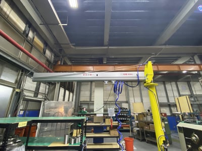 Pneumatic Jib Crane with Plastic Tray Hook Tool - ảnh 3