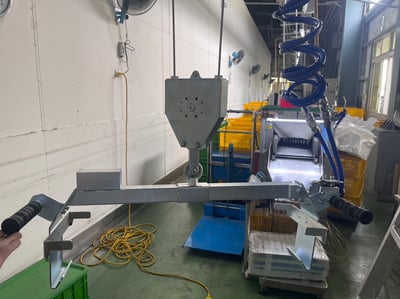 Overhead Aluminum Rail Jib Crane with Anver Vacuum Lifter for Rubber Blocks - ảnh 23
