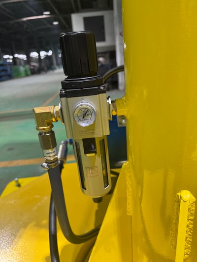 Tay nâng trợ lực khí nén nâng phôi vào máy phay tiện CNC - ảnh 18