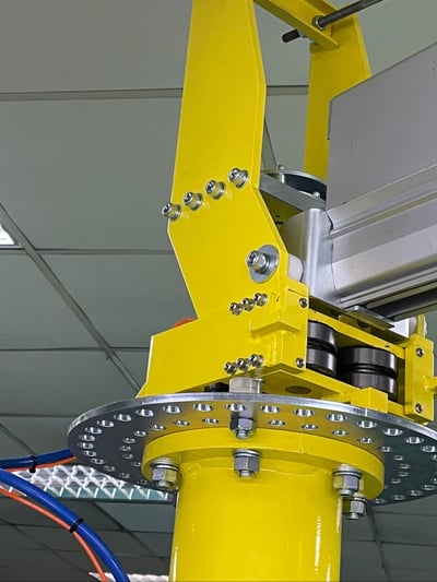 Cầu trục xoay khí nén kèm tool gắp cho nhà xưởng - ảnh 5