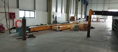 Cổng trục 1 tấn với pa lăng điện và mặt hút chân không tấm cemboard - ảnh 13