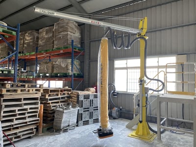 Cầu trục ray nhôm cột chỉnh cao và ống hút chân không ANVER - ảnh 1