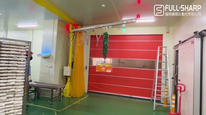 Cầu trục xoay & thiết bị hút chân không nâng thùng carton-rotary crane for hanging vacuum equipment