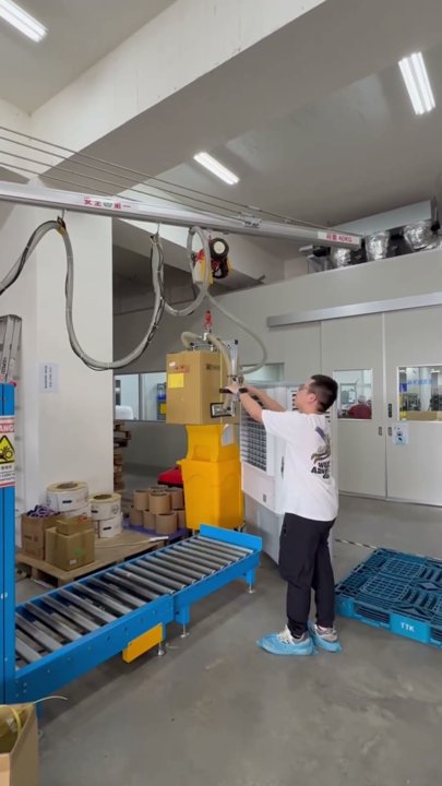 Hệ thống nâng hạ chân không hút thùng giấy 30-45kg | Bơm Becker Đức | Fullsharp Vietnam