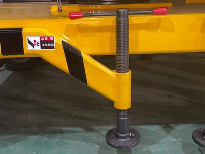 Xe cẩu điện 3 tấn nâng cao 4 m di chuyển trong xưởng - ảnh 6
