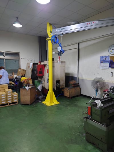 Pneumatic Assist Jib Crane for Workshops - photo 11