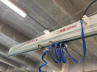 Cầu trục xoay khí nén 200 kg móc server, đế di động - ảnh 11