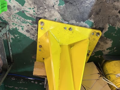 Cầu trục xoay khí nén đế cố định và tool kẹp khay nhựa - ảnh 2