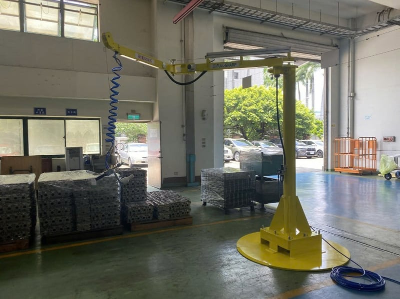 Cầu trục xoay khớp nối, palăng khí nén nằm và xi lanh khí